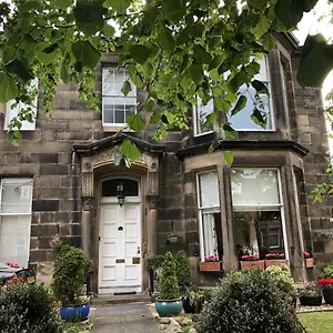 Gasthof Alba House, Edinburgh